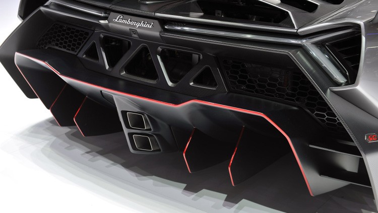 35-lamborghini-veneno-geneva