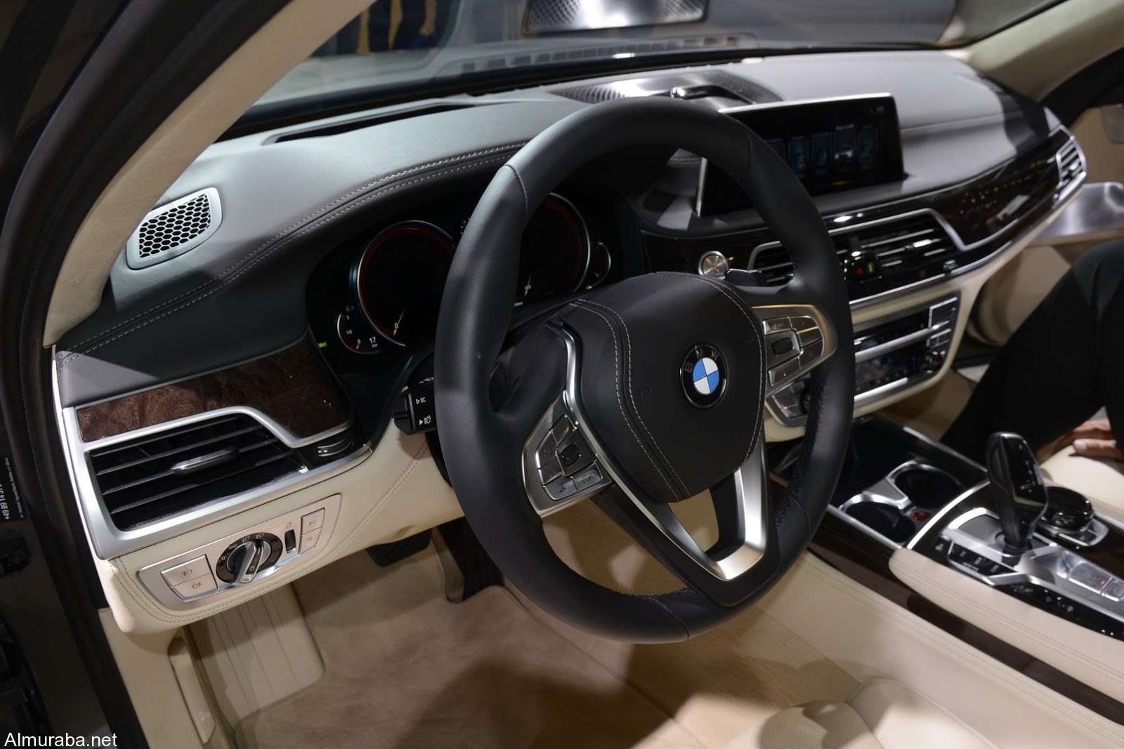 bmw-7-series-iaa2015-livepics-15