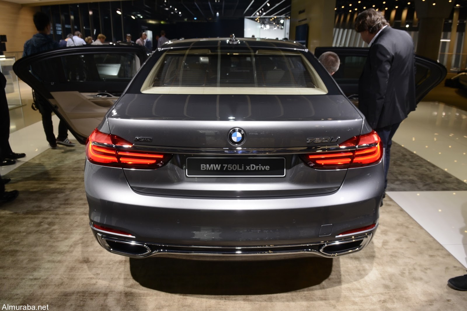 bmw-7-series-iaa2015-livepics-8