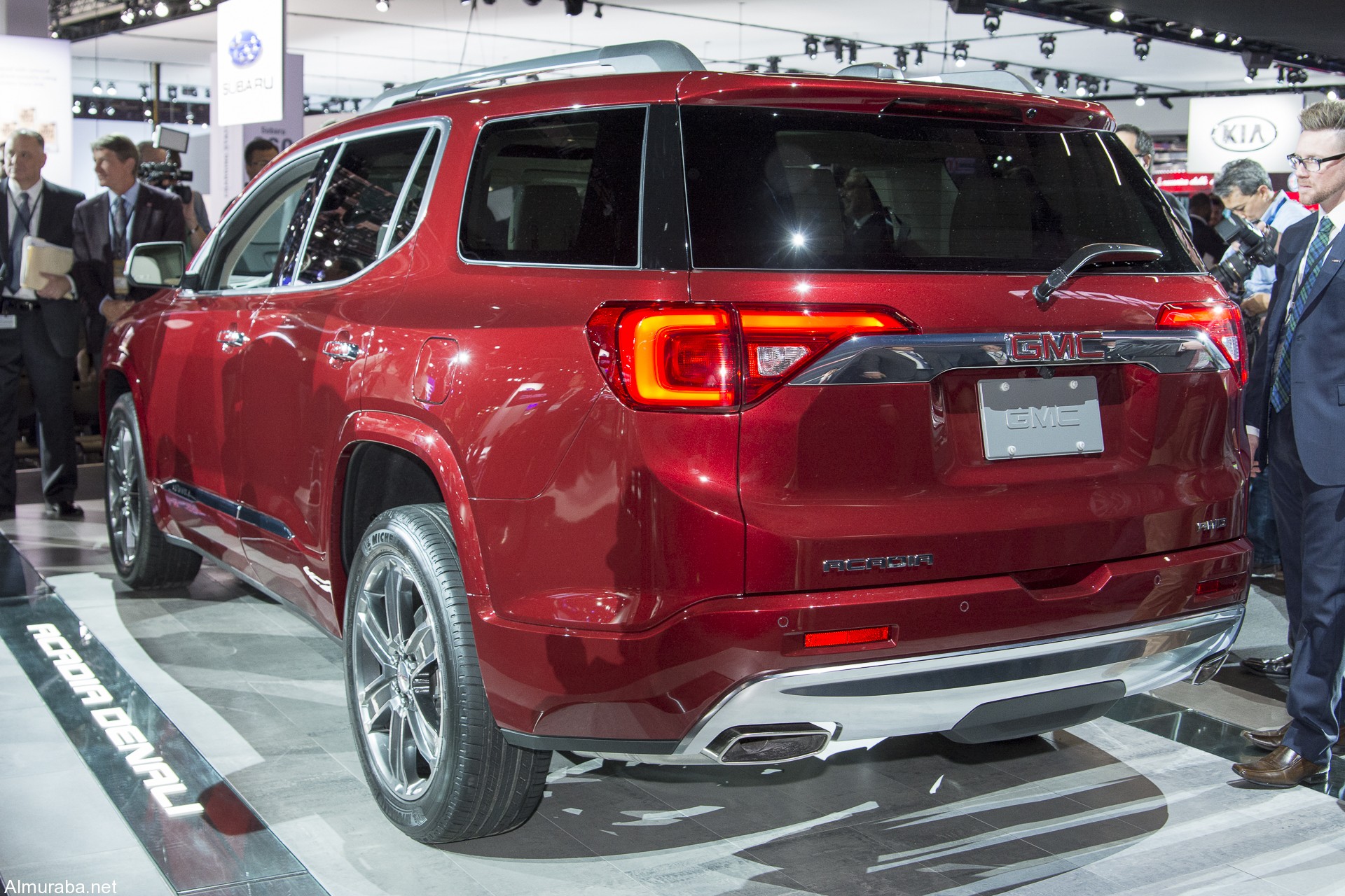 gmc-acadia-denali-11-1