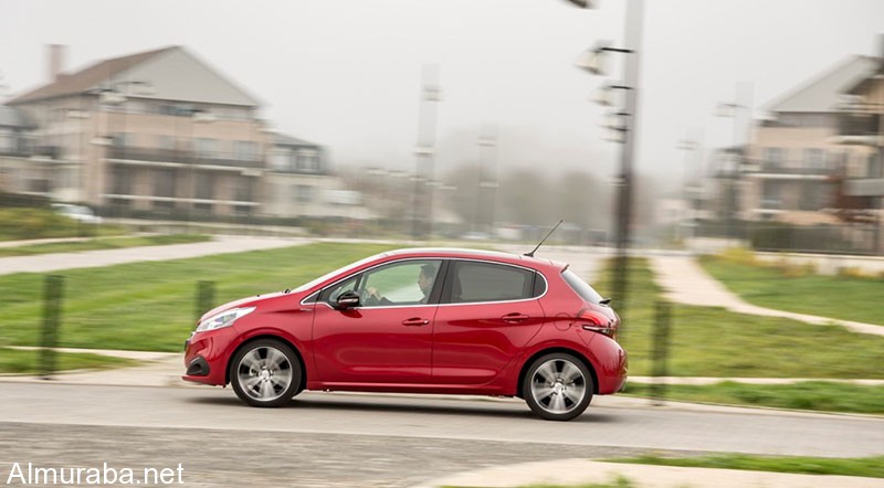 peugeot-208-GT-6