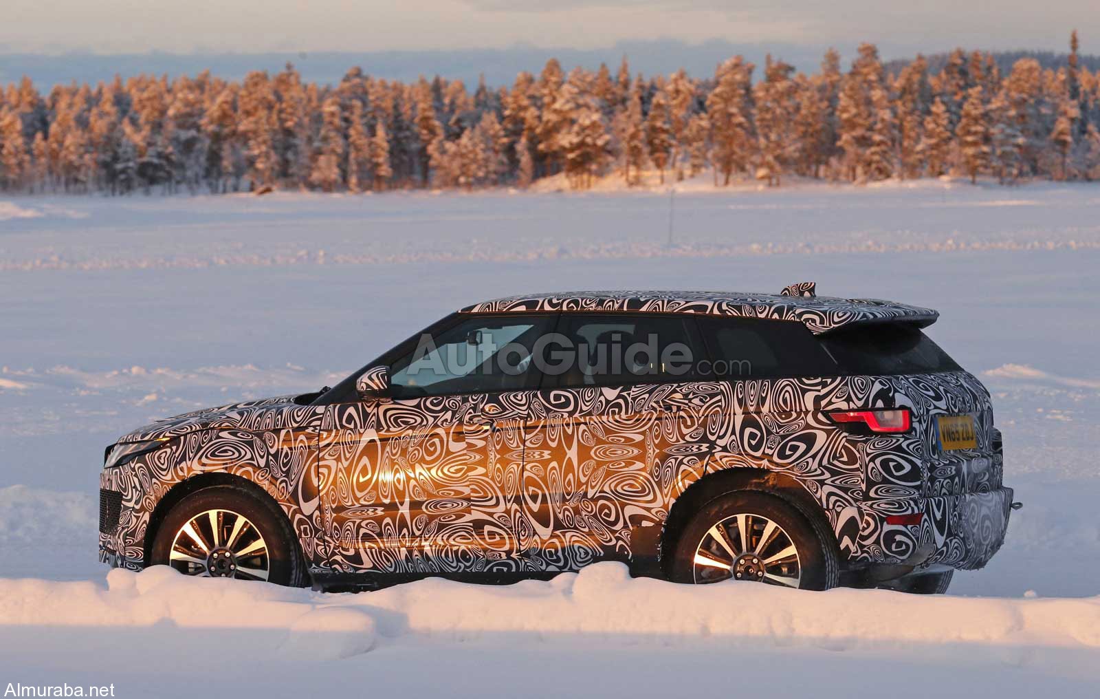 "صور تجسسية" لسيارة "جاكوار" E-Pace الجديدة والقادمة Jaguar 2018 4