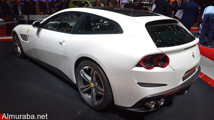 02-ferrari-gtc4-lusso-geneva-1