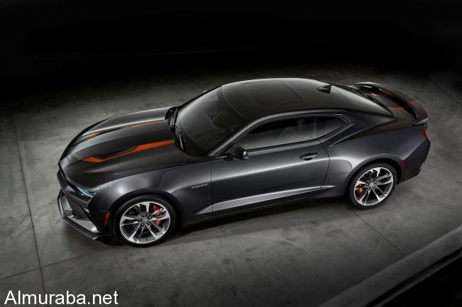 2017-chevrolet-camaro-50th-anniversary-top-three-quarters