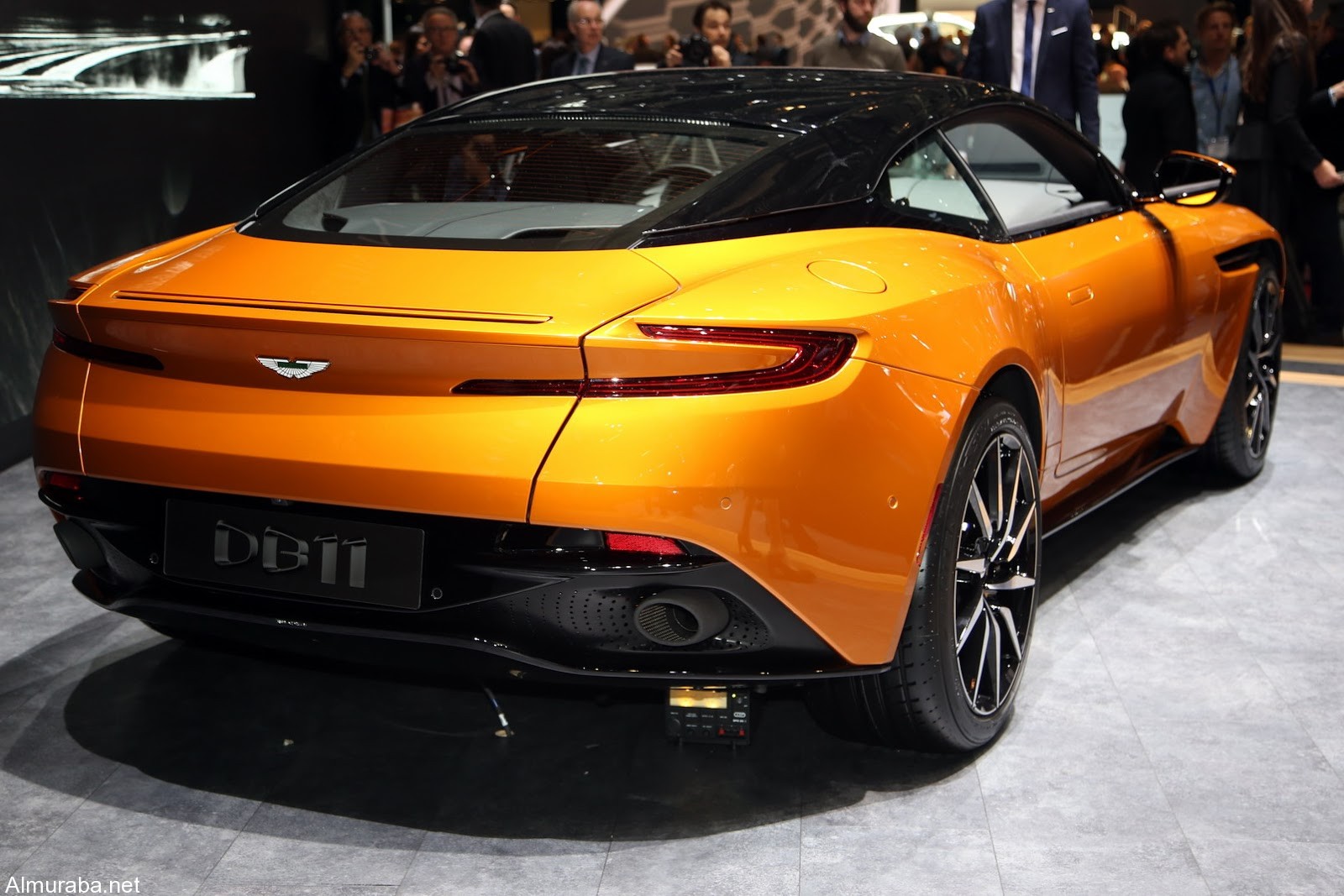 إطلاق سيارة "استون مارتن" DB11 بمعرض سيارات جنيف Aston Martin 2017 3