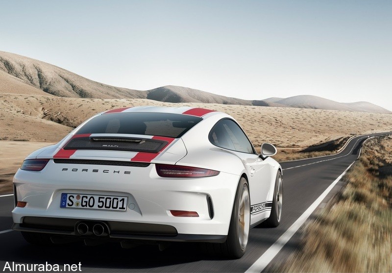 إطلاق سيارة "بورش" 911R بمعرض سيارات جنيف Porsche 2017 30