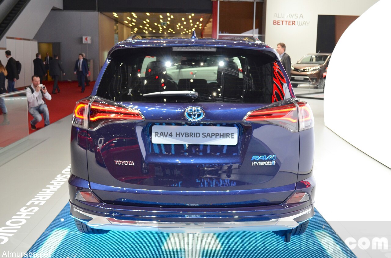 Toyota-RAV4-Hybrid-Sapphire-rear