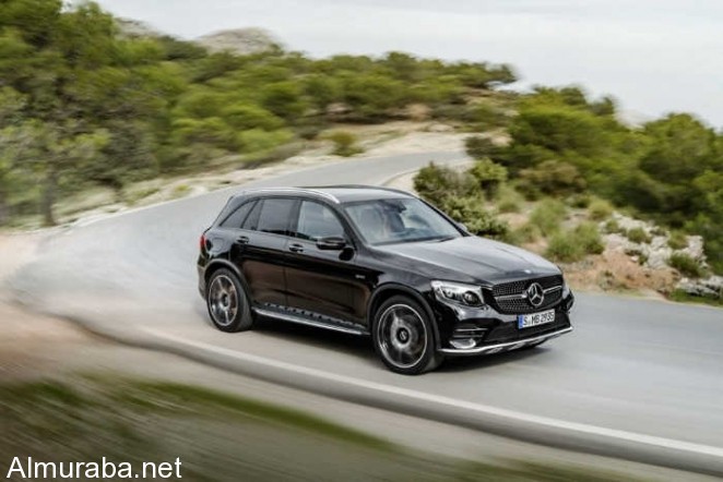 mercedes-glc-43-amg-3-1000x667-w700