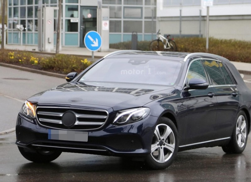  E-Class   Mercedes