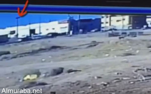 "فيديو" كاميرا مراقبة ترصد حادث مروع نتيجة السرعة الجنونية بحفر الباطن 10