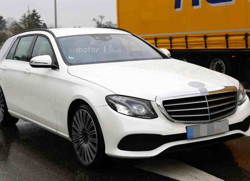  E-Class   Mercedes