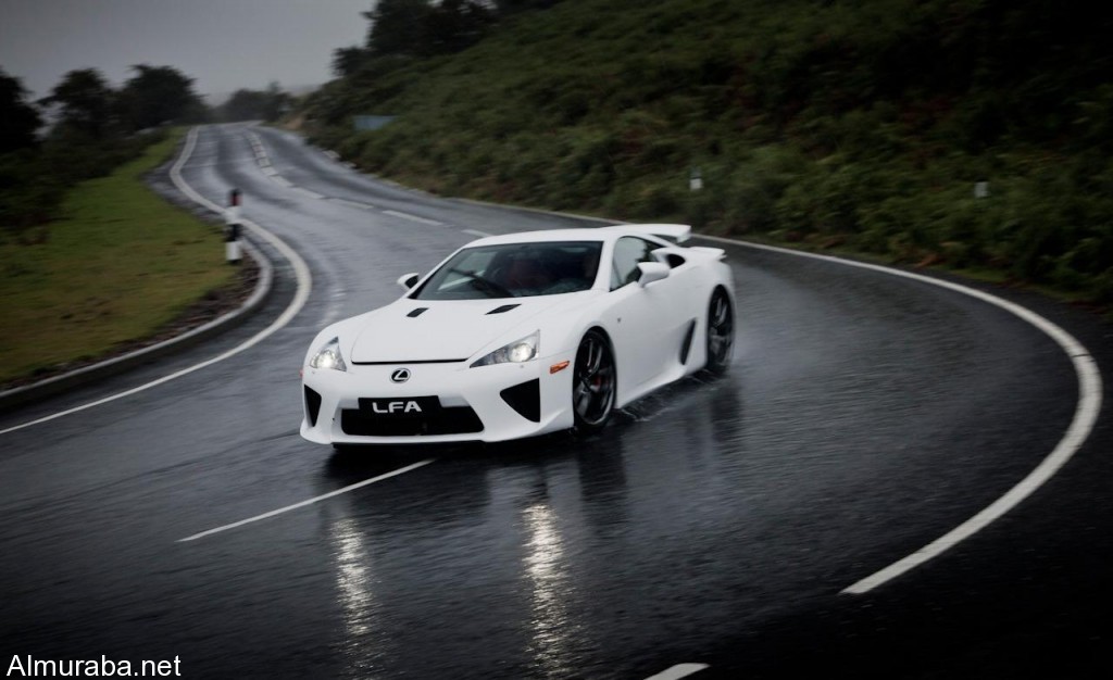 تقرير – الشائعات تحوم حول تصنيع جيل ثانٍ خليفة للخارقة “لكزس” Lexus LFA