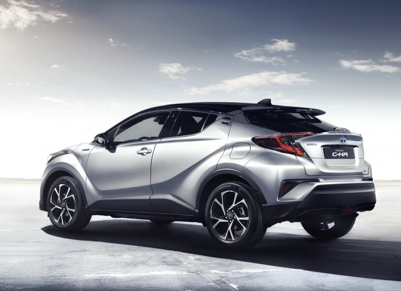 2017-Toyota-C-HR-24carscoops