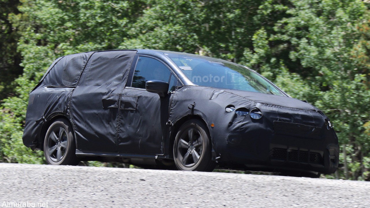 2017-honda-odyssey-spy-photo (3)