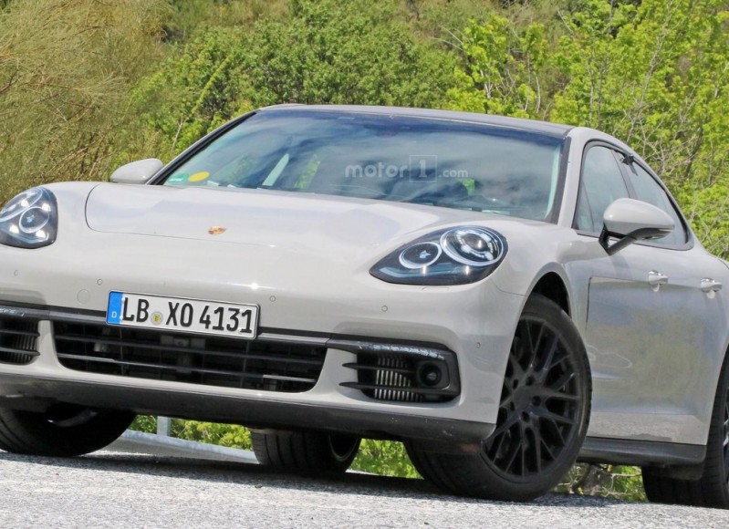 2017-porsche-panamera-spy-photo (1)