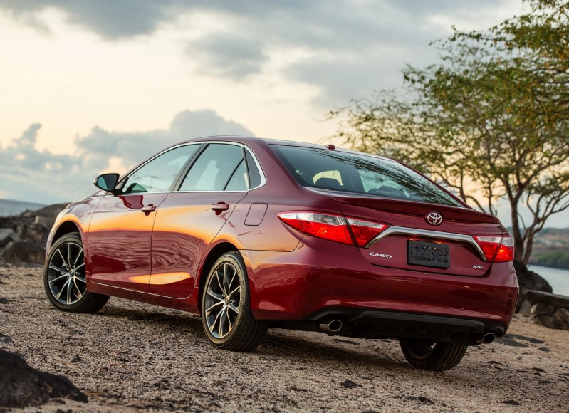 2017-toyota-camry-xse-5