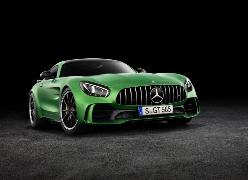 Mercedes-AMG-GT-R-20