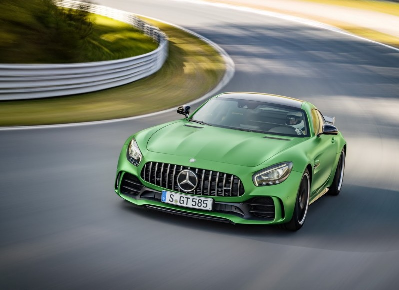 Mercedes-AMG-GT-R-5