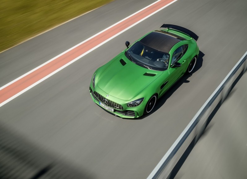 Mercedes-AMG-GT-R-6