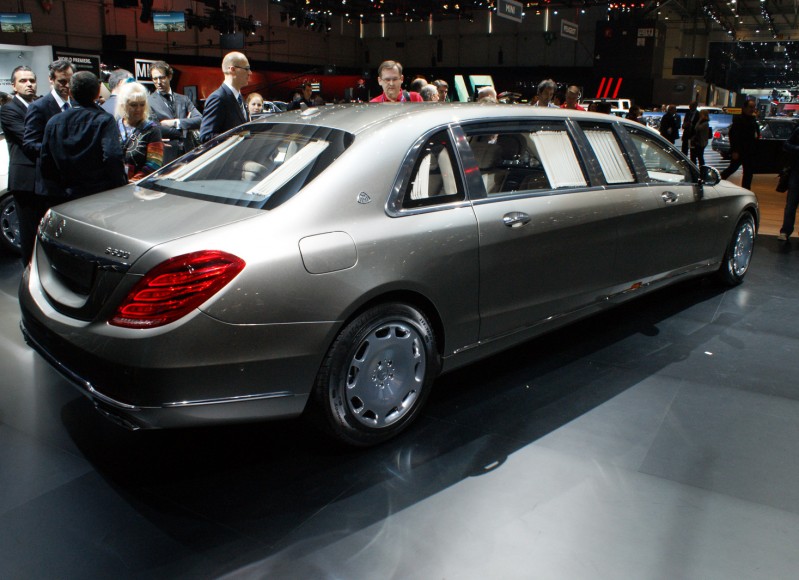 Mercedes-Maybach-S600-Pullman-5