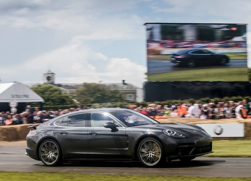 Video-Patrick-Dempsey-took-the-Porsche-Panamera-prototype-to-Goodwood-2-1024x576