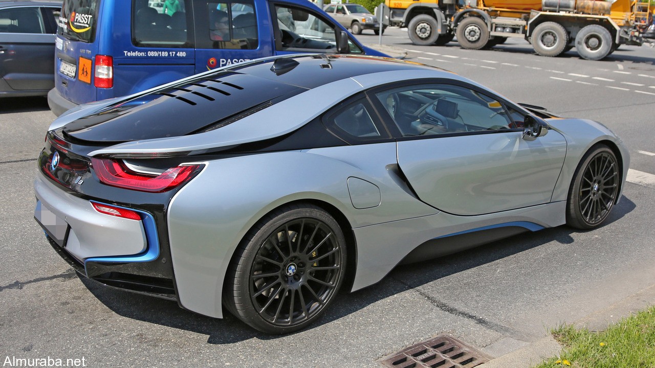 bmw-i8-performance-variant-spy-shots