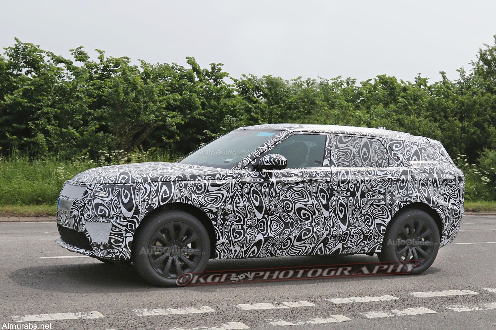 range-rover-sport-coupe-spy-photos-06