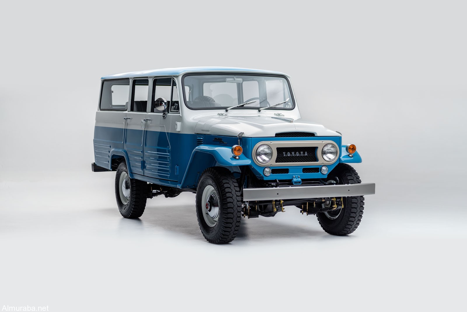 1967 Toyota Land Cruiser FJ45LV Capri Blue White FJ45-26319_002