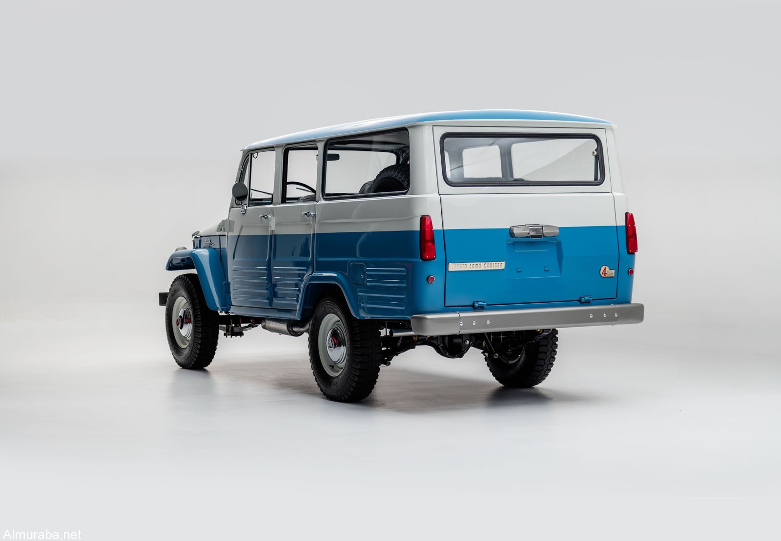 1967 Toyota Land Cruiser FJ45LV Capri Blue White FJ45-26319_005