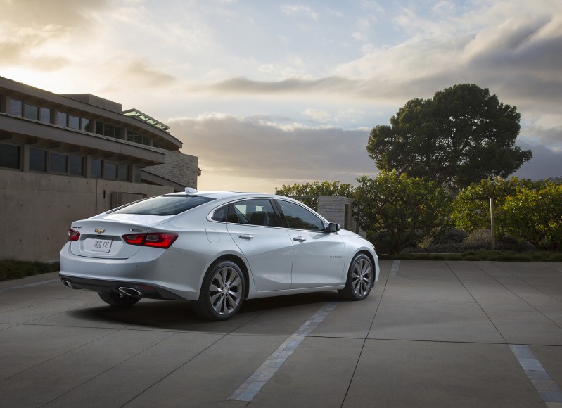 2016-Chevrolet-Malibu-2