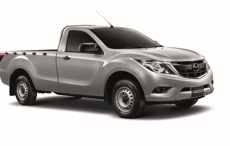 2016-Mazda-BT-50-PRO-front-three-quarter-variant-official