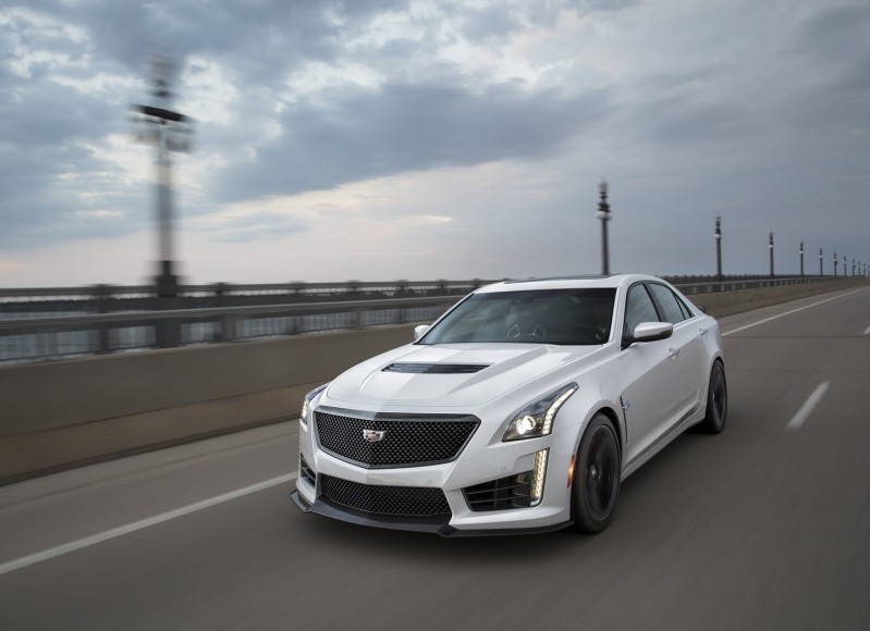 2017-Cadillac-ATS-CTS-Refinements-3