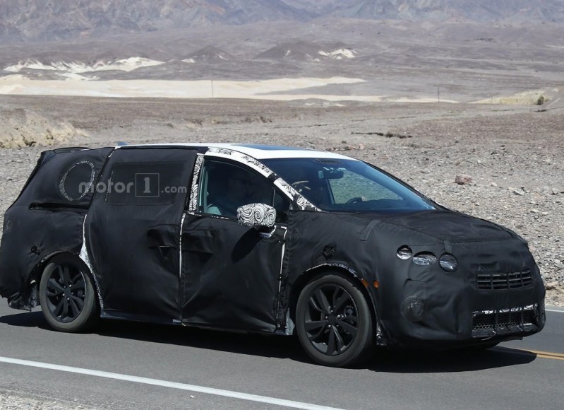 2017-honda-odyssey-spy-photo (4)