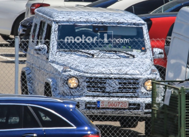 2017-mercedes-benz-g-class-spy-photo (3)