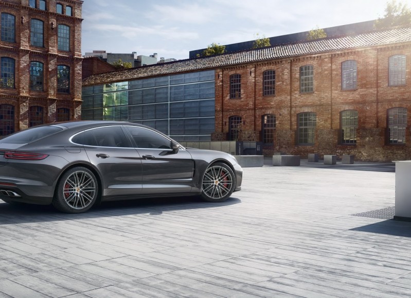 2017Panamera-5