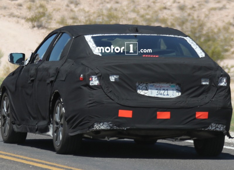 2018-honda-accord-spy-shot (8)