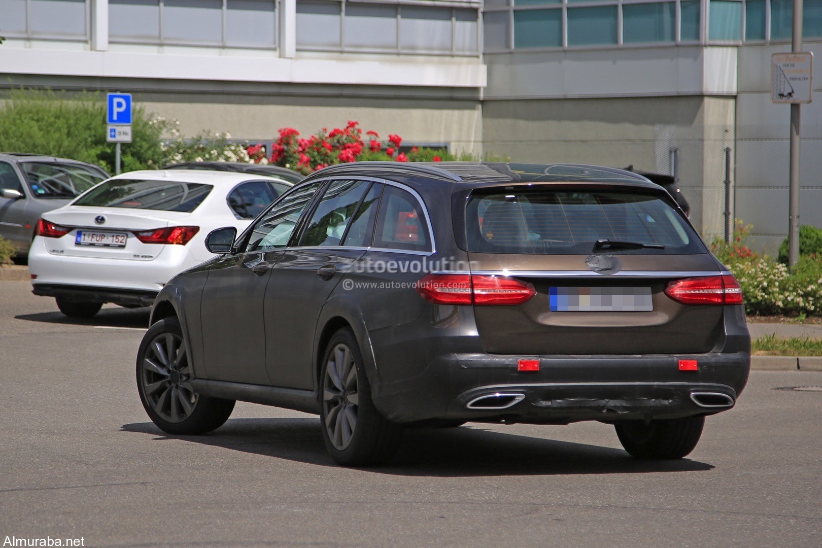 2018-mercedes-benz-e-class-all-terrain_10