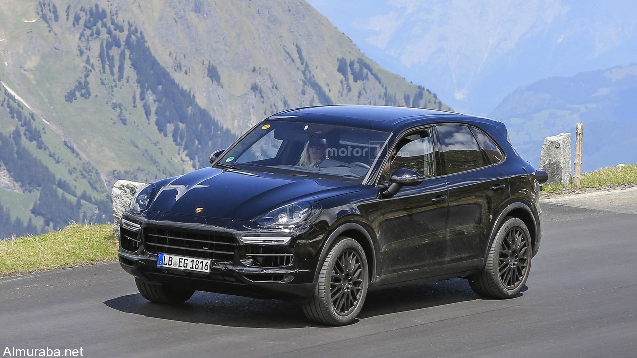 2018-porsche-cayenne-spy-photo (2)