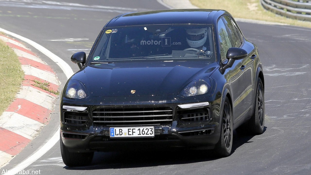 2018-porsche-cayenne-spy-photo (4)