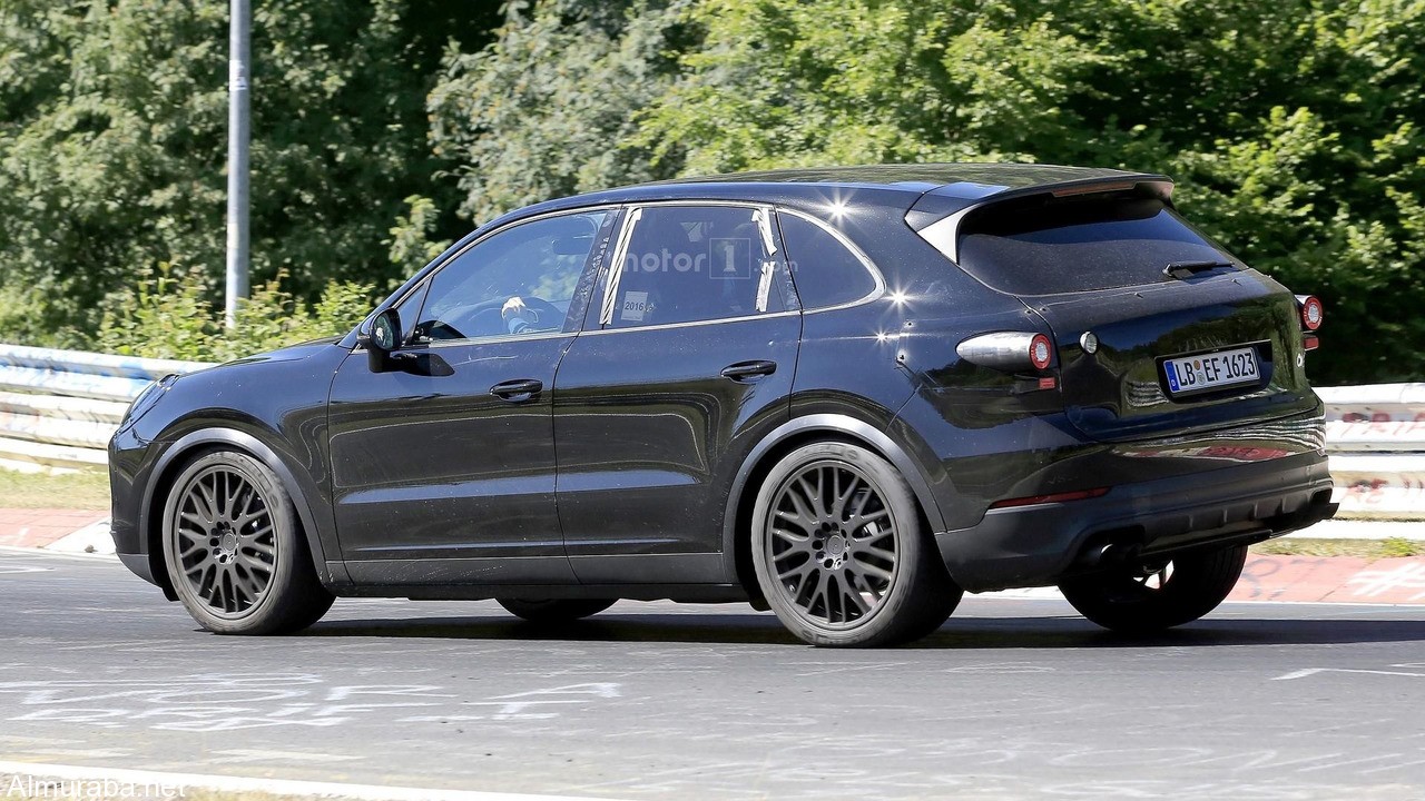 2018-porsche-cayenne-spy-photo (9)