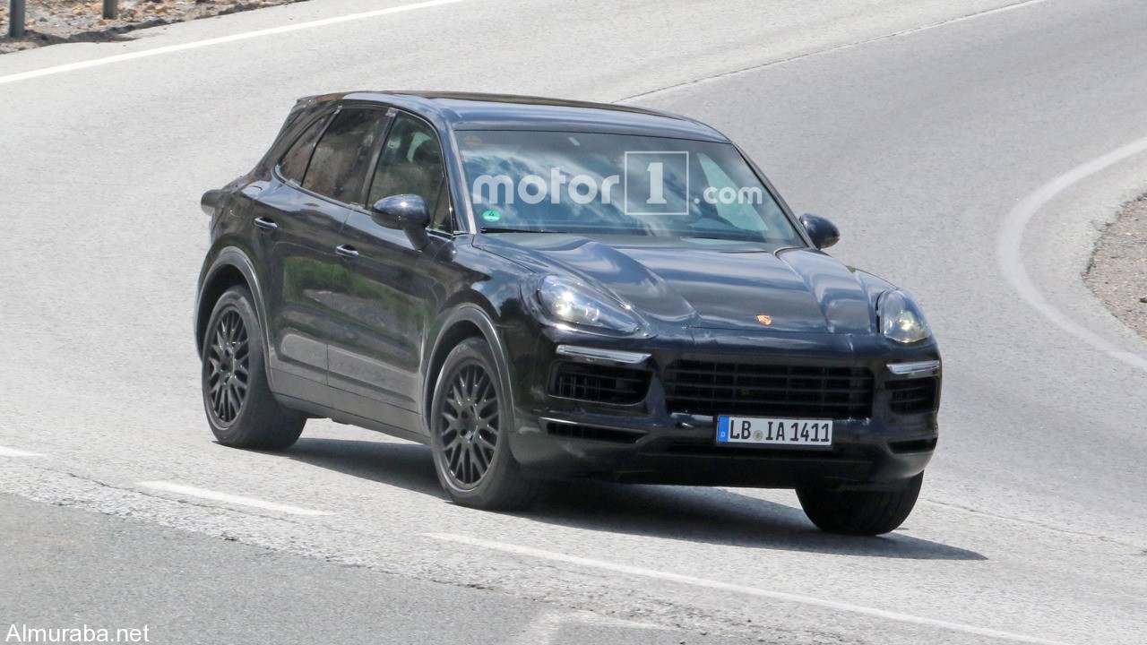 2018-porsche-cayenne-spy-pics (1)