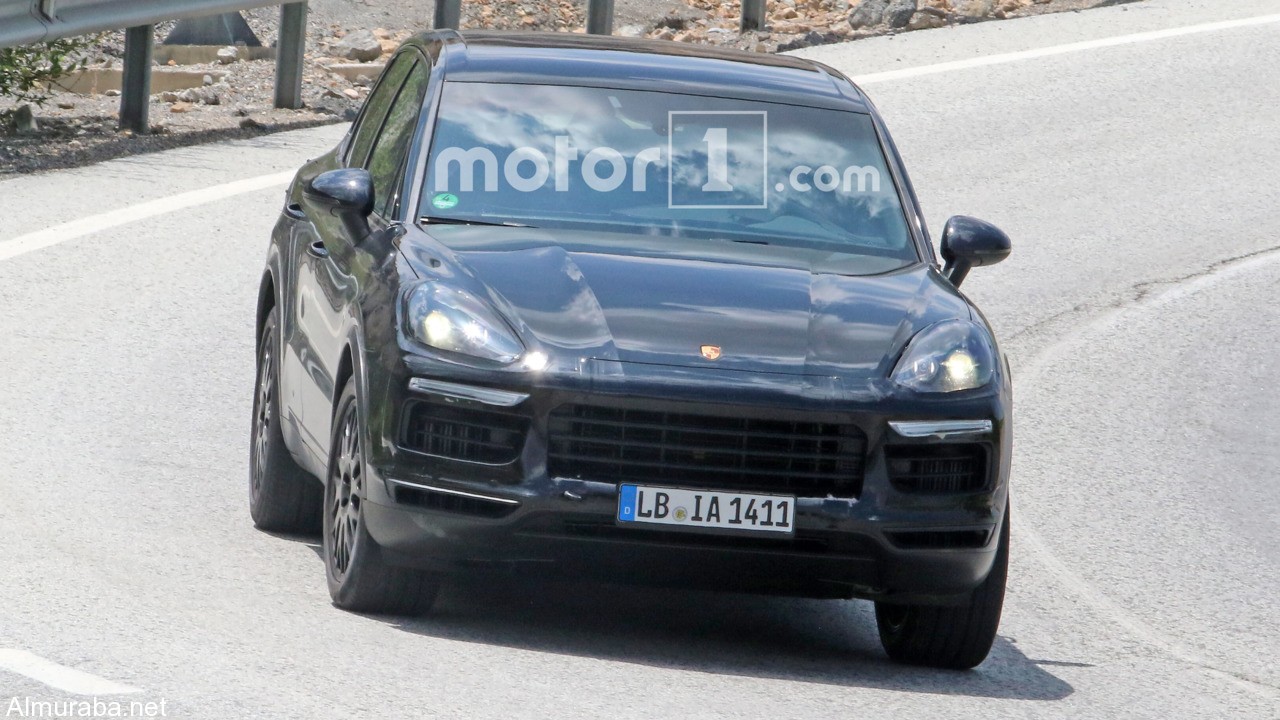 2018-porsche-cayenne-spy-pics (4)