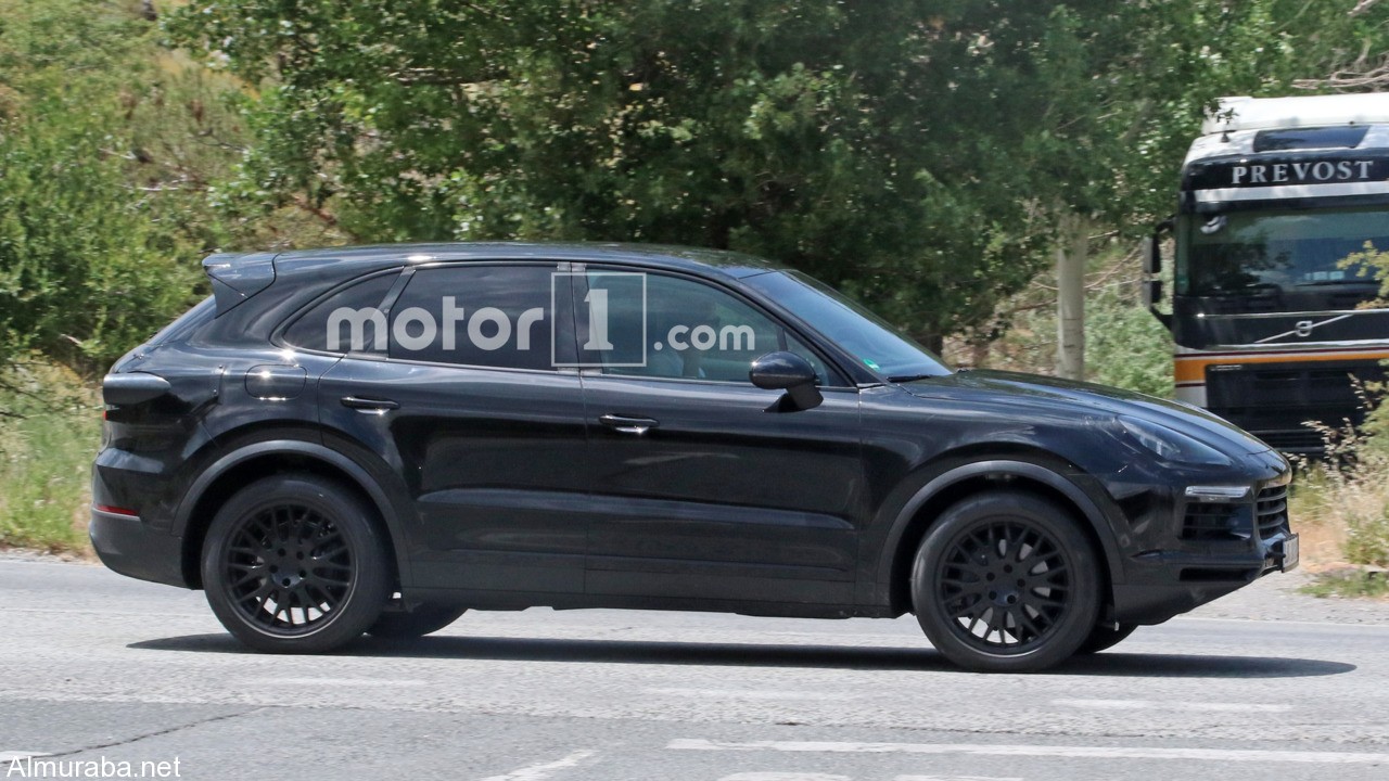 2018-porsche-cayenne-spy-pics (6)