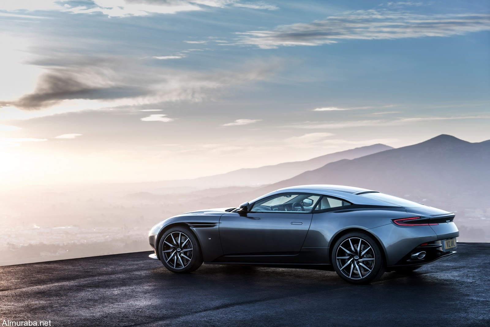 Aston-DB11-4