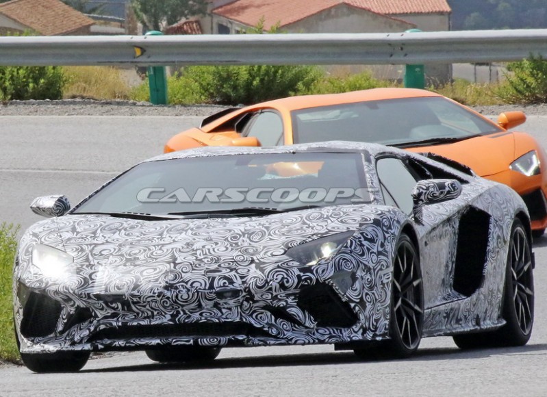 Lambo Aventador Roadster Facelift 2