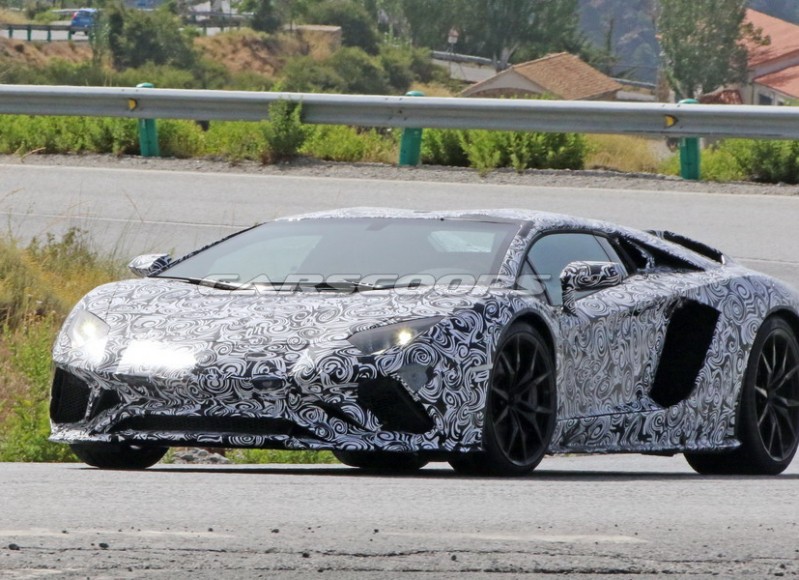 Lambo Aventador Roadster Facelift 3