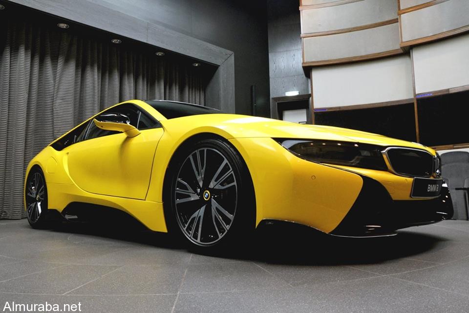 Yellow BMW i810