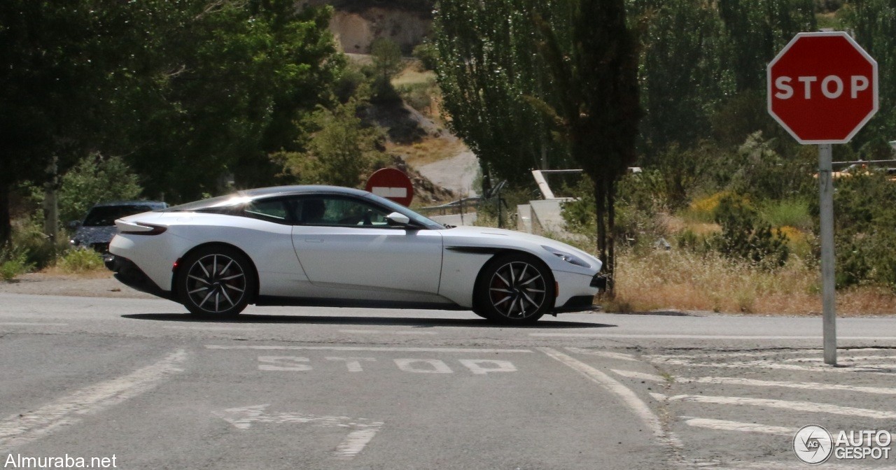 aston-martin-db11-spotted-in-spanish-traffic_2