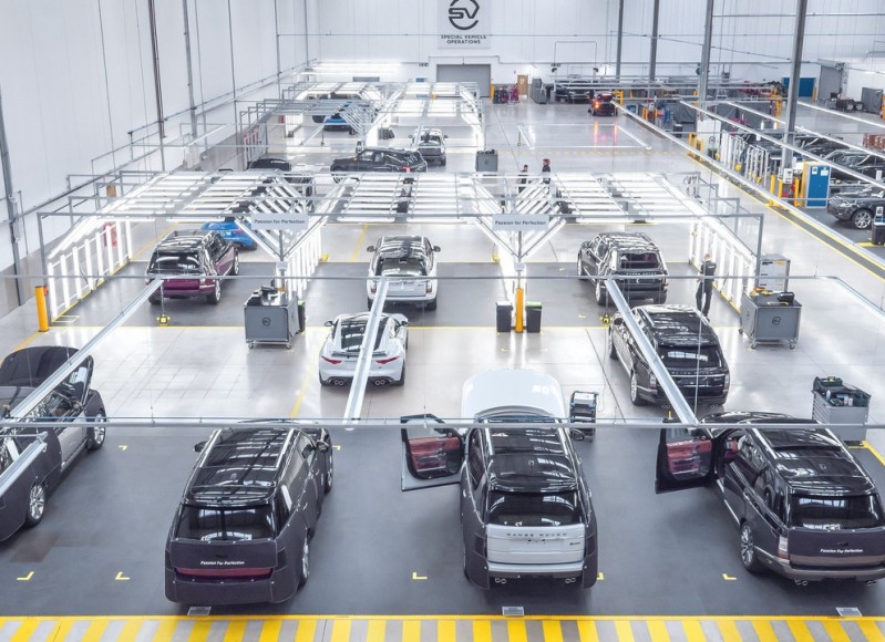 jaguar-land-rover-special-vehicle-operations-technical-center (12)