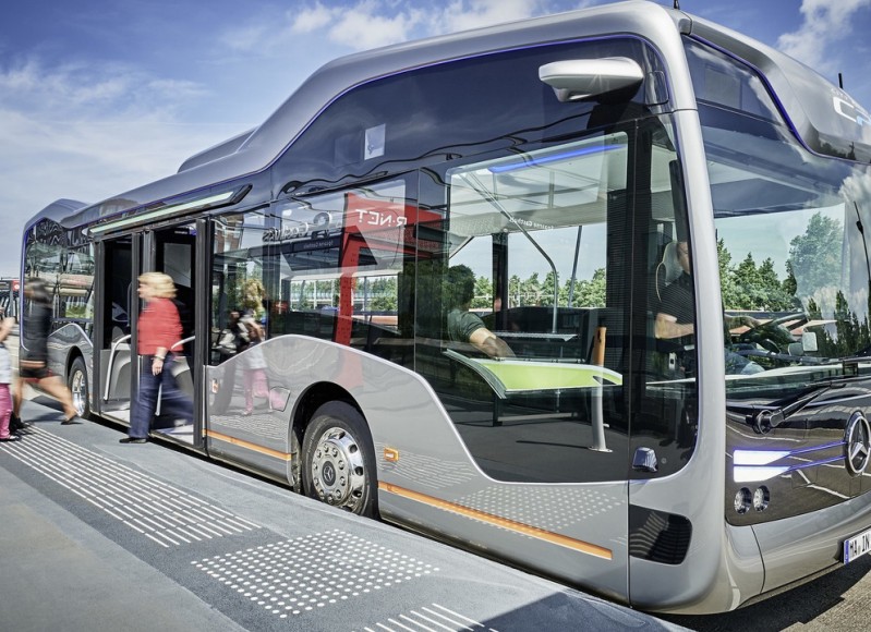 mercedes-benz-future-bus (2)